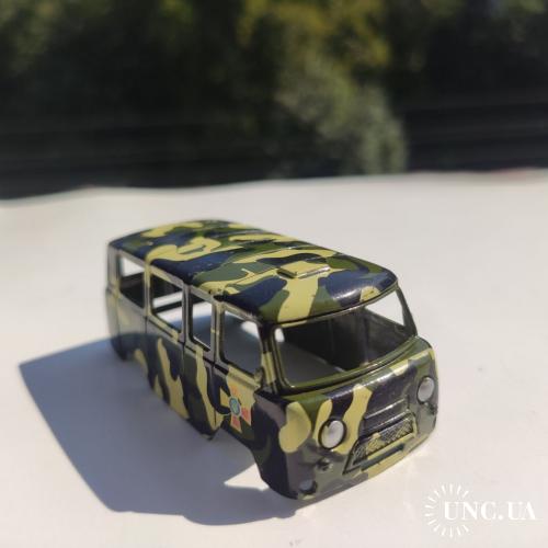 * Деталь Автопром 1:64 Військова техніка -        (син)