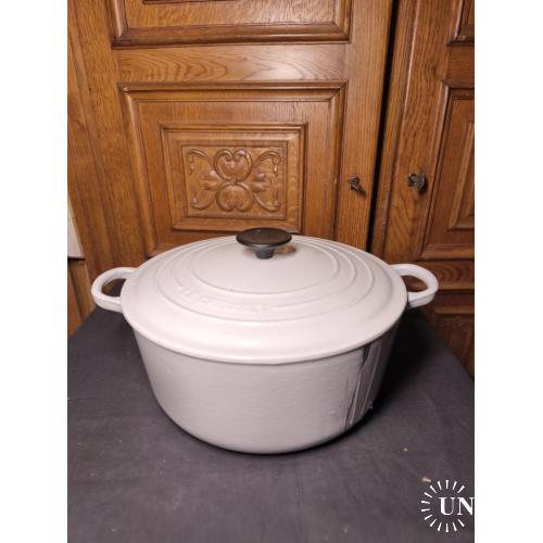 * Кастрюля/жаровня 26 см Meringue Le Creuset