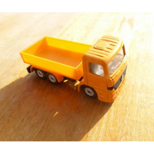 * Mercedes-Benz siku * 7,7 см