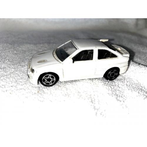  Модель автомобіля Bburago 1:24 Ford Escort RS Cosworth Rally Diecast. 