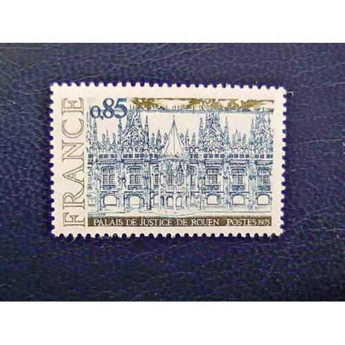  Поштова марка Франція " Палац правосуддя в Руані " 1975 рік **