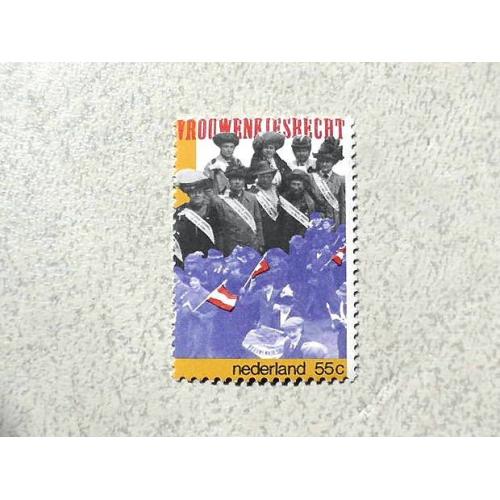  Поштова марка Нідерланди "  60 років надання жінкам виборчого права " 1979 рік **