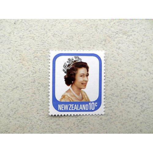  Поштова марка Нова Зеландія " Королева Єлізавета II " 1977 рік **