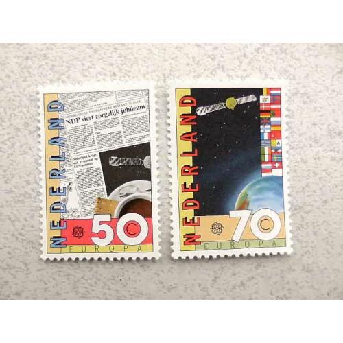 Серія поштових марок Нідерланди " Космос " 1983 рік **