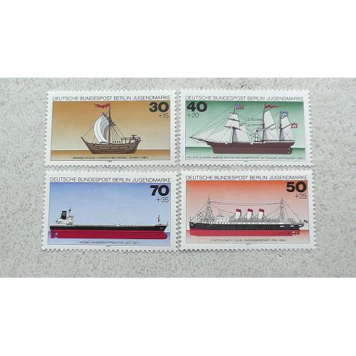  Серія поштових марок Німеччина Західний Берлін " Флот. Кораблі " 1977 рік **