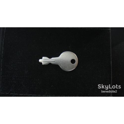 Ключ СССР туризм дипломат чемодан саквояж