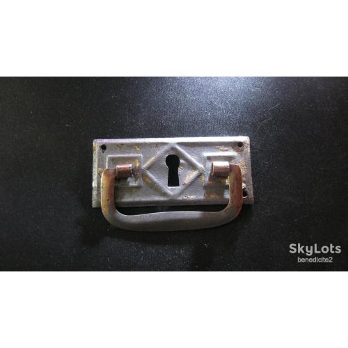 Старинная накладка мебельная сундук комод