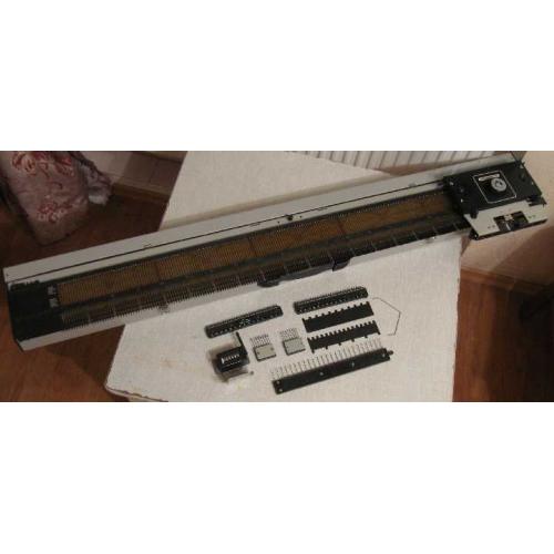 Вязальная  машинка НЕВА - 5