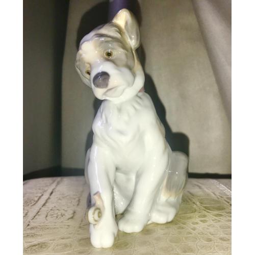 Фарфоровая статуэтка Lladro «Новый друг» "New Friend" 