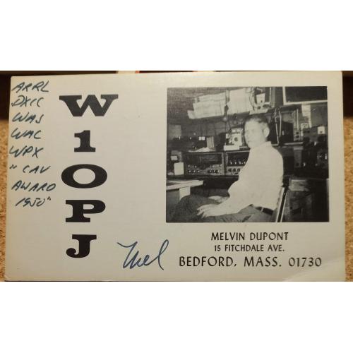 QSL-карточка.  На фото радиолюбитель из США. Бедфорд, Массачусетс, США. 1974 г.