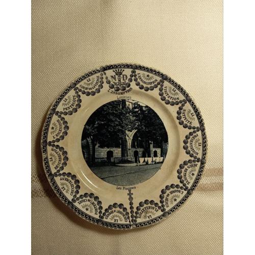 Антикварная французская фарфоровая тарелка 