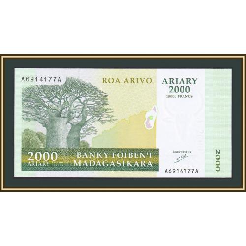 Мадагаскар 2000 ариари 2003 P-83 UNC
