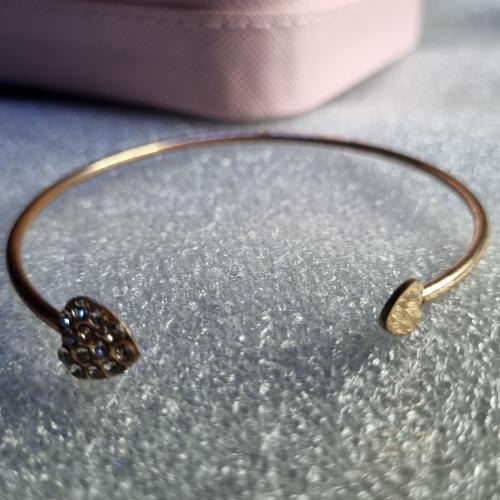 Браслет з сердечком