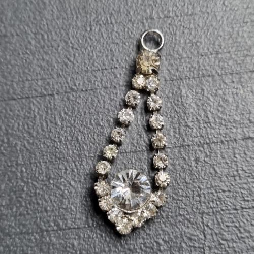 Кулон-крапля з прозорим каменем