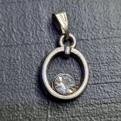 Підвіска з прозорим каменем