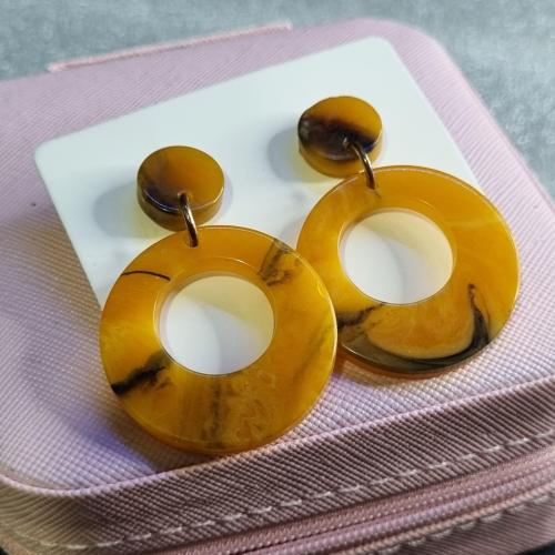 Сережки з глянцевим покриттям