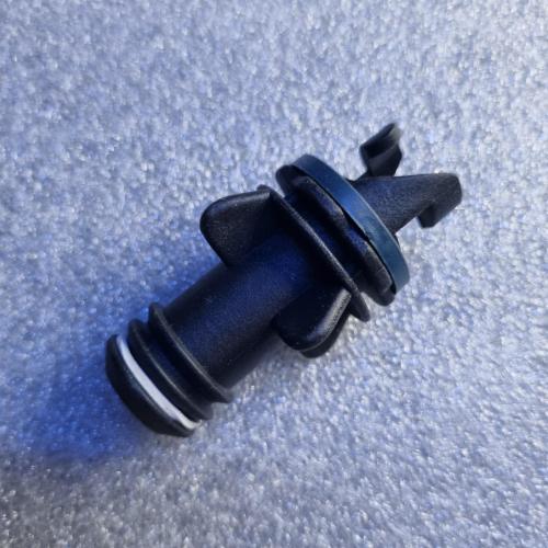 Штуцер для повітряного клапана надувного човна