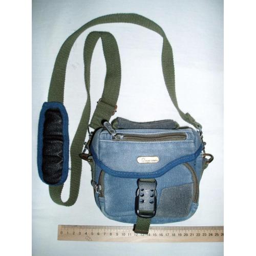 Сумка для фотоаппарата.