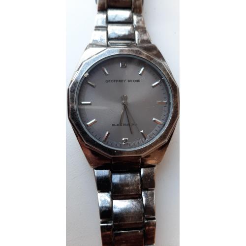 Часы Geoffrey Beene, Япония