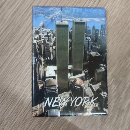  Магнит с изображением Всемирного торгового центра (башни-близнецы) в Нью-Йорке. Раритет