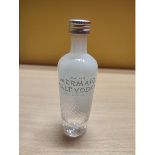 Водка Mermaide Salt Vodka 50ml glass