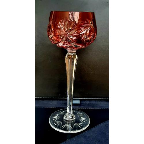 Прекрасный коллекционный фужер. Цветной хрусталь. 