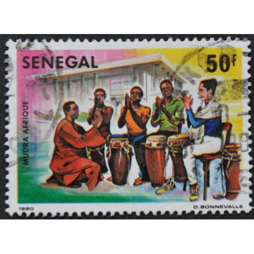 Сенегал Туземцы с барабаном 1980