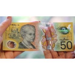 На новых австралийских банкнотах обнаружена опечатка